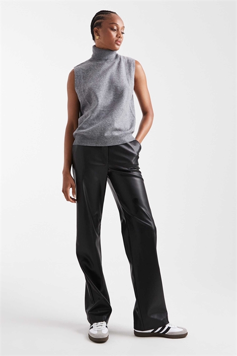 Высокие брюки с прямыми брючинами из искусственной кожи артикул 148603169