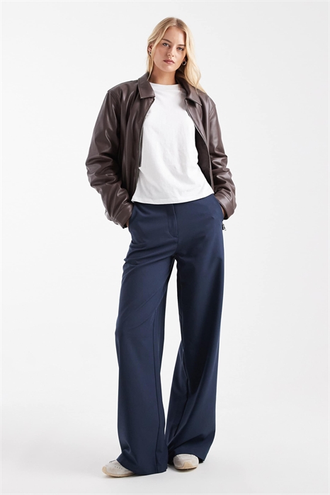 Высокие брюки с прямыми брючинами свободного кроя артикул 150529258