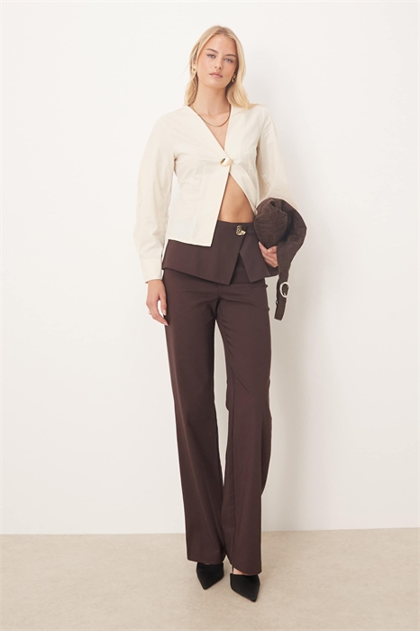 Высокие брюки с прямыми брючинами, с отложным верхом и золотыми пуговицами артикул 149516009