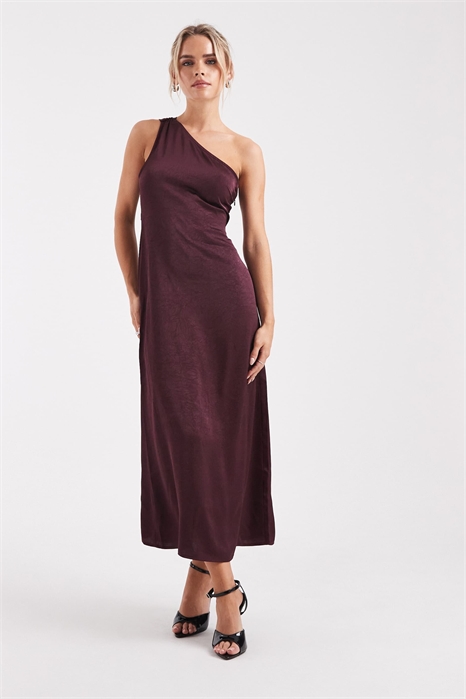 Макси-платье из атласа с одним плечом артикул 150561592