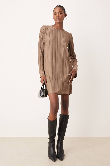 Мини-платье с рукавами-гофре артикул 148382771