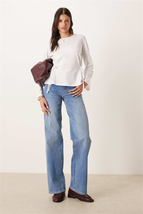 Джинсы с высокой талией и широкими брючинами артикул 143696551