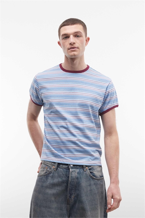 Облегающий свитер с полосками и резинкой артикул 155971159