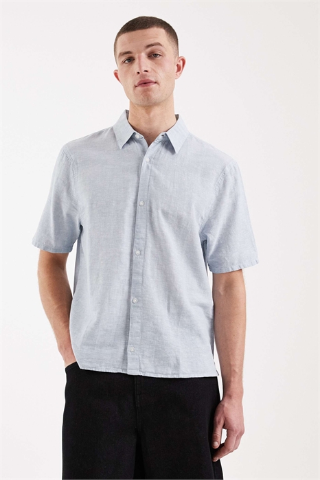 Рубашка с короткими рукавами из смесовой ткани с добавлением льна артикул 155541518