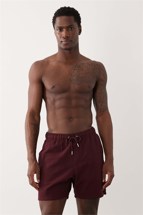 Плавательные шорты из ткани «сирсакер» артикул 152192255