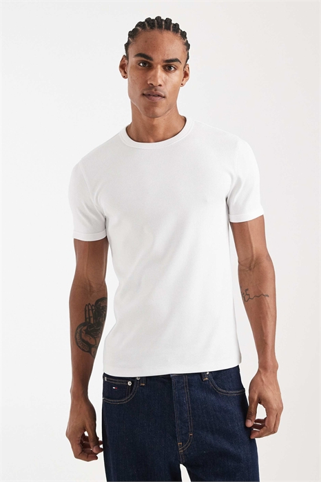 Фигурально облегающая ребристая футболка артикул 155219233