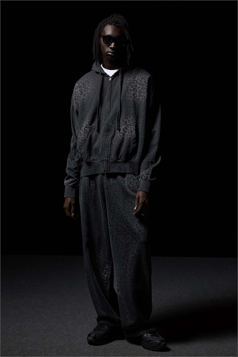 Брюки с принтом в виде животных из воздушных шаров, темно-серые артикул 156341069