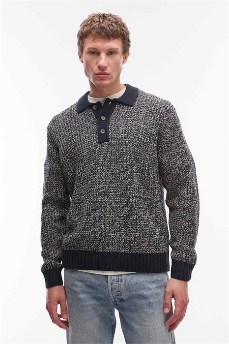 Свитер из структурного трикотажа с контрастным воротником артикул 151105387