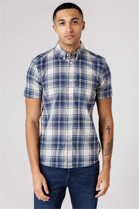 Хлопковая рубашка с коротким рукавом, клетчатым узором и нагрудным карманом артикул 155974502