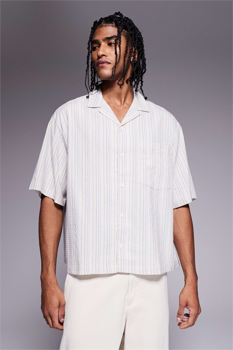 Рубашка свободного кроя из ткани «сирсакер» артикул 140030339