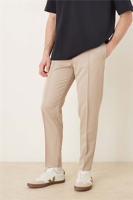 Стильные брюки зауженного кроя артикул 153787839