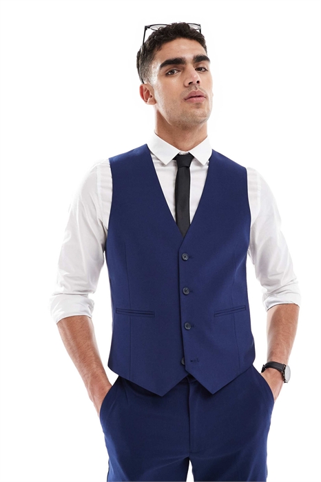 Жилет к стройному костюму артикул 139219746