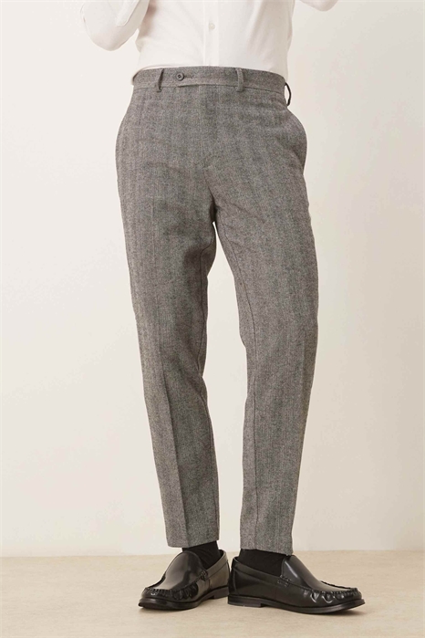 Стильные брюки зауженного кроя артикул 145746667