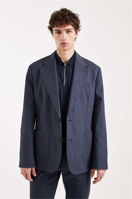 Приталенный пиджак артикул 153652216