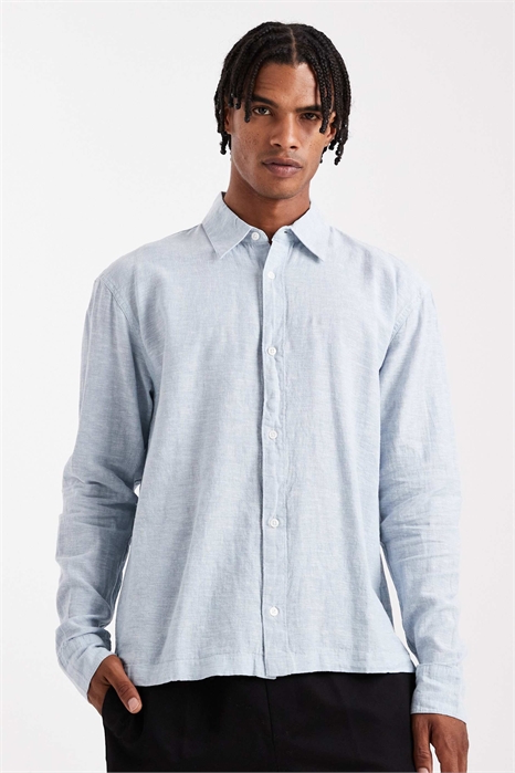 Льняная рубашка с длинными рукавами артикул 149784235