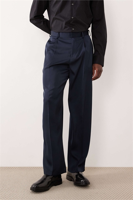 Стильные брюки с широкими брючинами и складками артикул 148442753