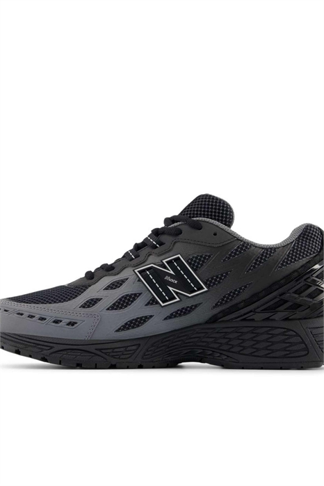 Кроссовки 1906w артикул 151154081