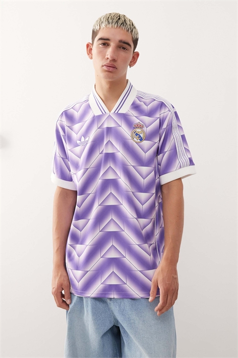 Футболка adidas Football Real Madrid Lifestyler артикул 141244625