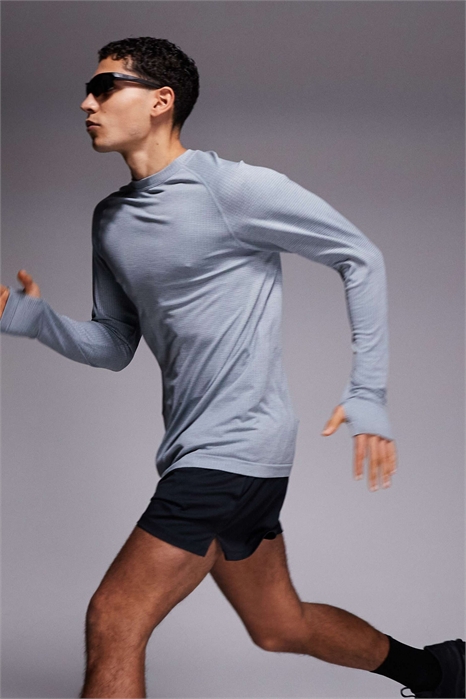 Бесшовная легкая сетчатая быстросохнущая футболка для бега свободного кроя с длинным рукавом артикул 151097036