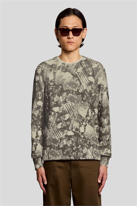 Свитер с круглым вырезом из средней плотности трикотажа с промышленным принтом артикул 156051210