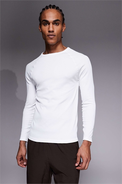 Длиннорукавная кофта с рагланными рукавами, облегающего кроя, из трикотажа с ребристой фактурой артикул 153363632