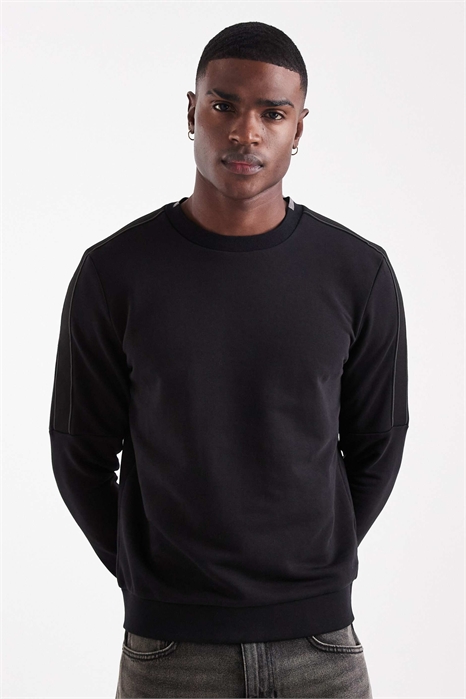 Футболка с круглым вырезом артикул 150467002