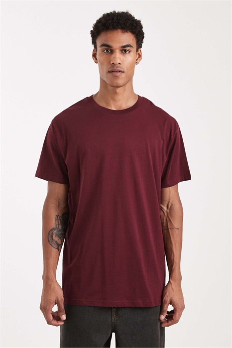 Футболка свободного кроя с круглым вырезом артикул 152194153