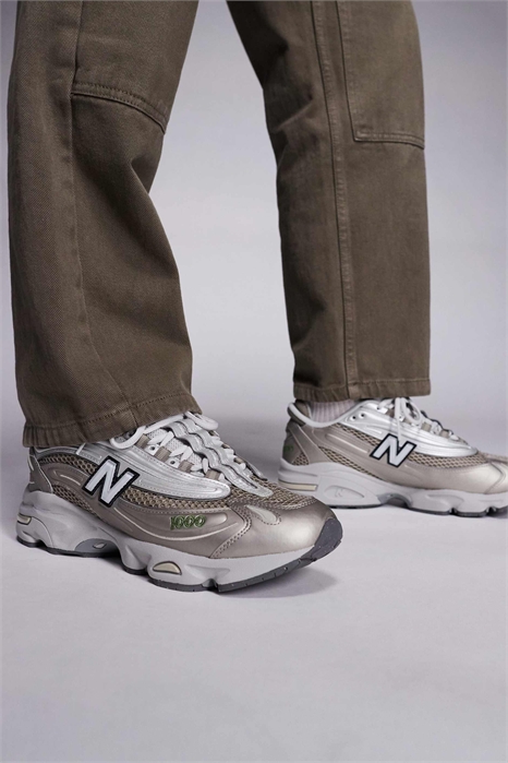 Кроссовки M1000 унисекс артикул 141412596