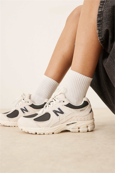 Тренеры 2002 года артикул 146838165