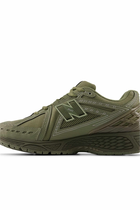 Кроссовки 1906r артикул 151648088