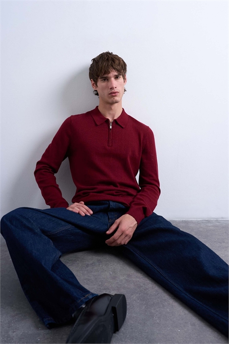 Незаменимое трикотажное поло с застежкой-молнией артикул 147898851