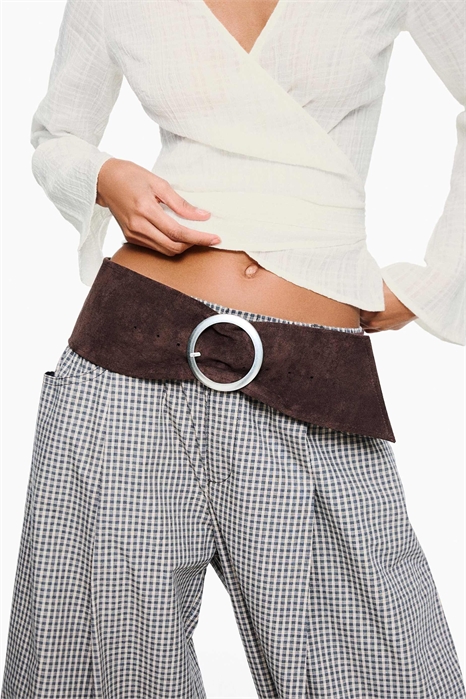 Ремень из искусственной замши артикул 156110663