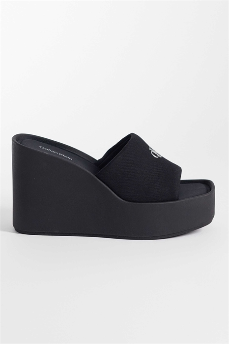 Сандалии на танкетке из джинсовой ткани артикул 154172959