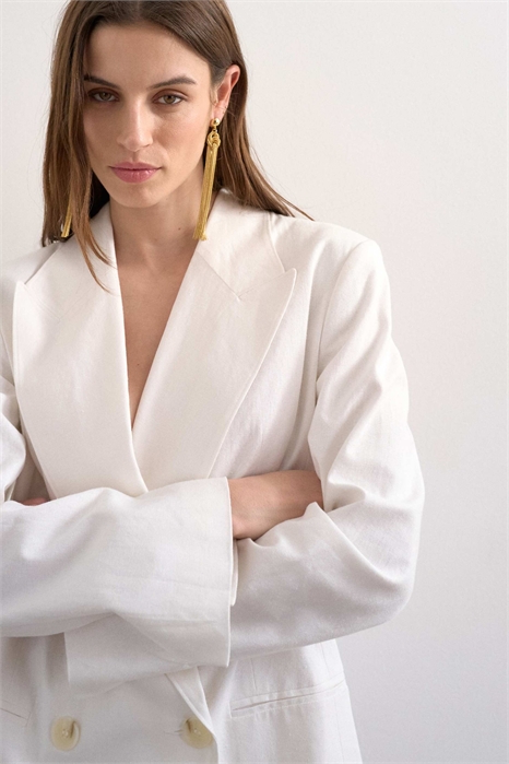 Льняной воротник на блейзере артикул 150555159