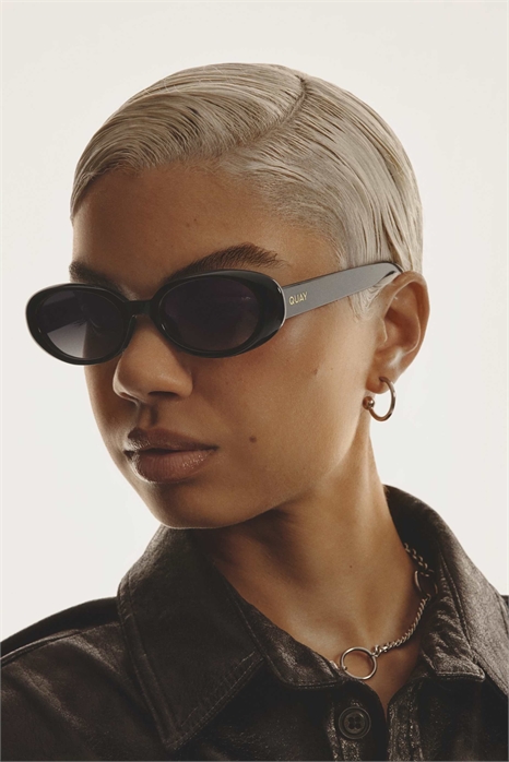 Очаровательные овальные солнцезащитные очки Quay артикул 152560779