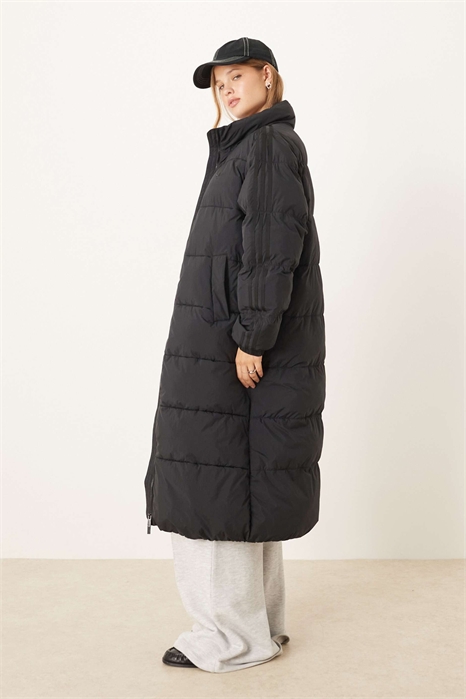 Длинное пуховое пальто Adicolor черного цвета артикул 149638376