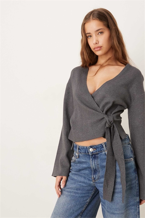 Вязаный кардиган с V-образным вырезом и широкими рукавами артикул 151782777