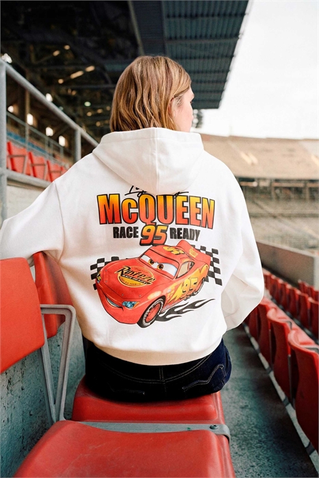 Толстовка с принтом «Автомобили» артикул 156341117