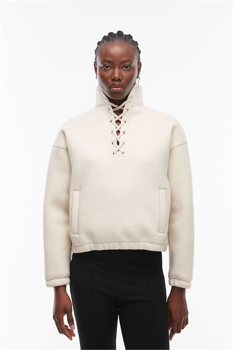 Свитшот с воротником-воронкой и кружевными вставками артикул 153750437