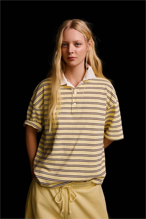 Футболка с коротким рукавом и воротником-поло артикул 156387815