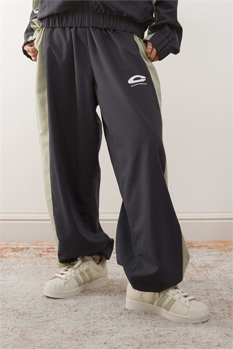 Спортивные штаны из нейлона co-ord артикул 153282589