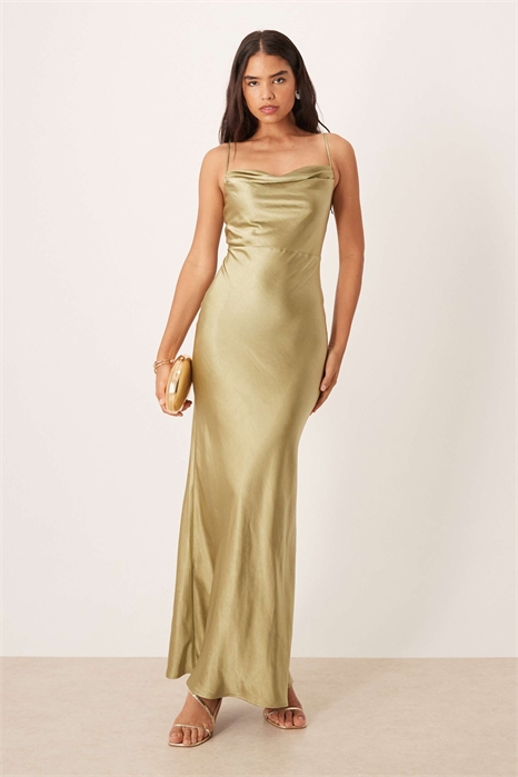 Макси-платье с атласным воротником-капюшоном для подружки невесты Keisha артикул 151521205