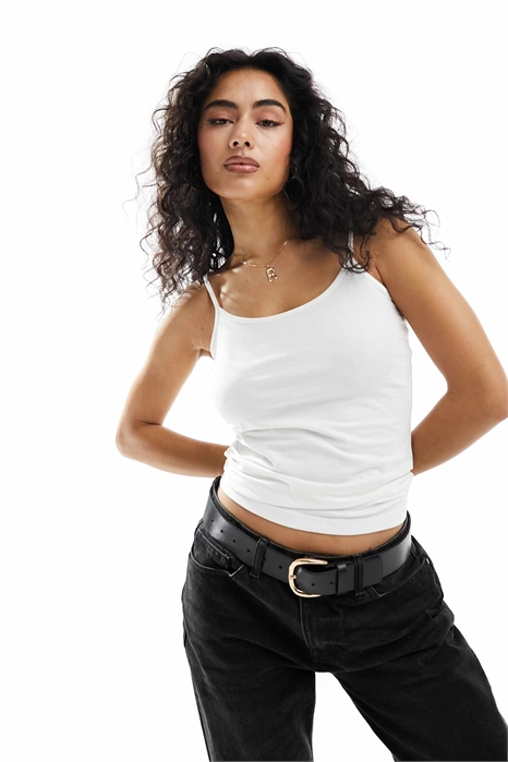 Майка на бретельках артикул 134237194