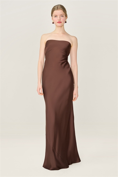 Платья amdra: атласное макси-платье без бретелек артикул 155951135