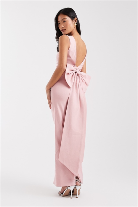 Макси-платье из бенгалина для подружки невесты со съемным бантом на спине артикул 153113523