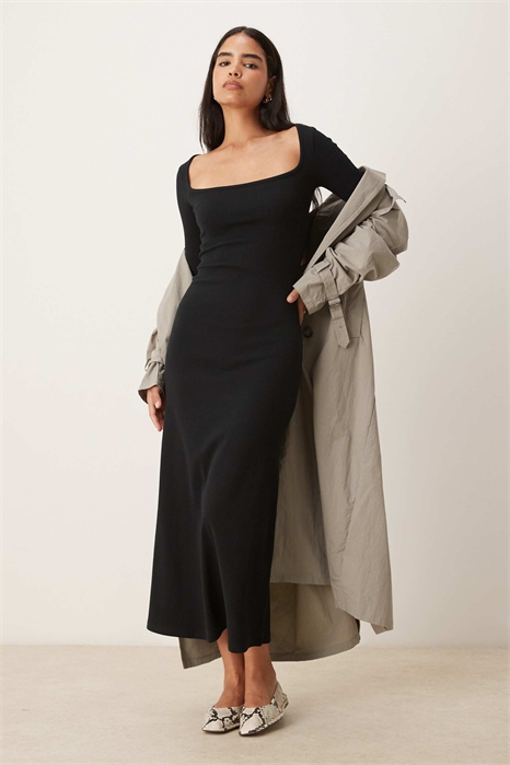 Макси-платье с ребристой отделкой и квадратным вырезом артикул 150390485