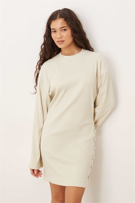 Мини-платье с широкой ребристой горловиной и застежкой-кнопкой артикул 149426831
