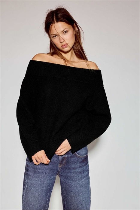 Свитер из мягкого трикотажа асимметричного кроя артикул 152833455