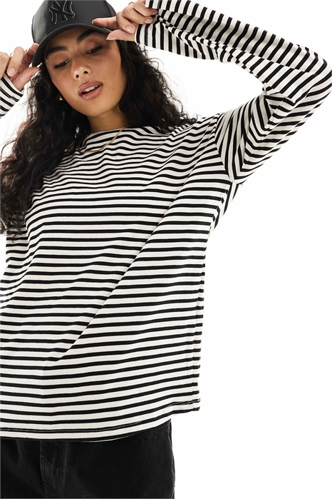 Футболка с длинным рукавом из очень мягкой ткани артикул 133640156