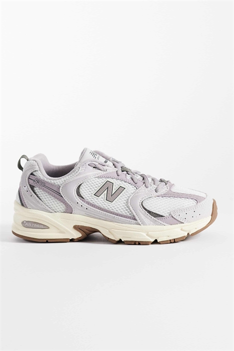 530 пар кроссовок артикул 150236160